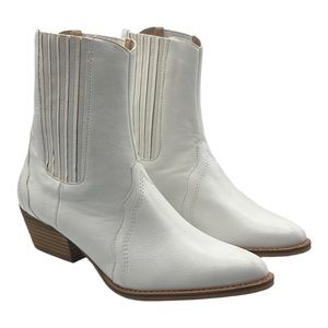 Arider Girl Sz 7 Eleanor Sleek White‎ Ankle Bootie Western Cowgirl Point Toe NEW